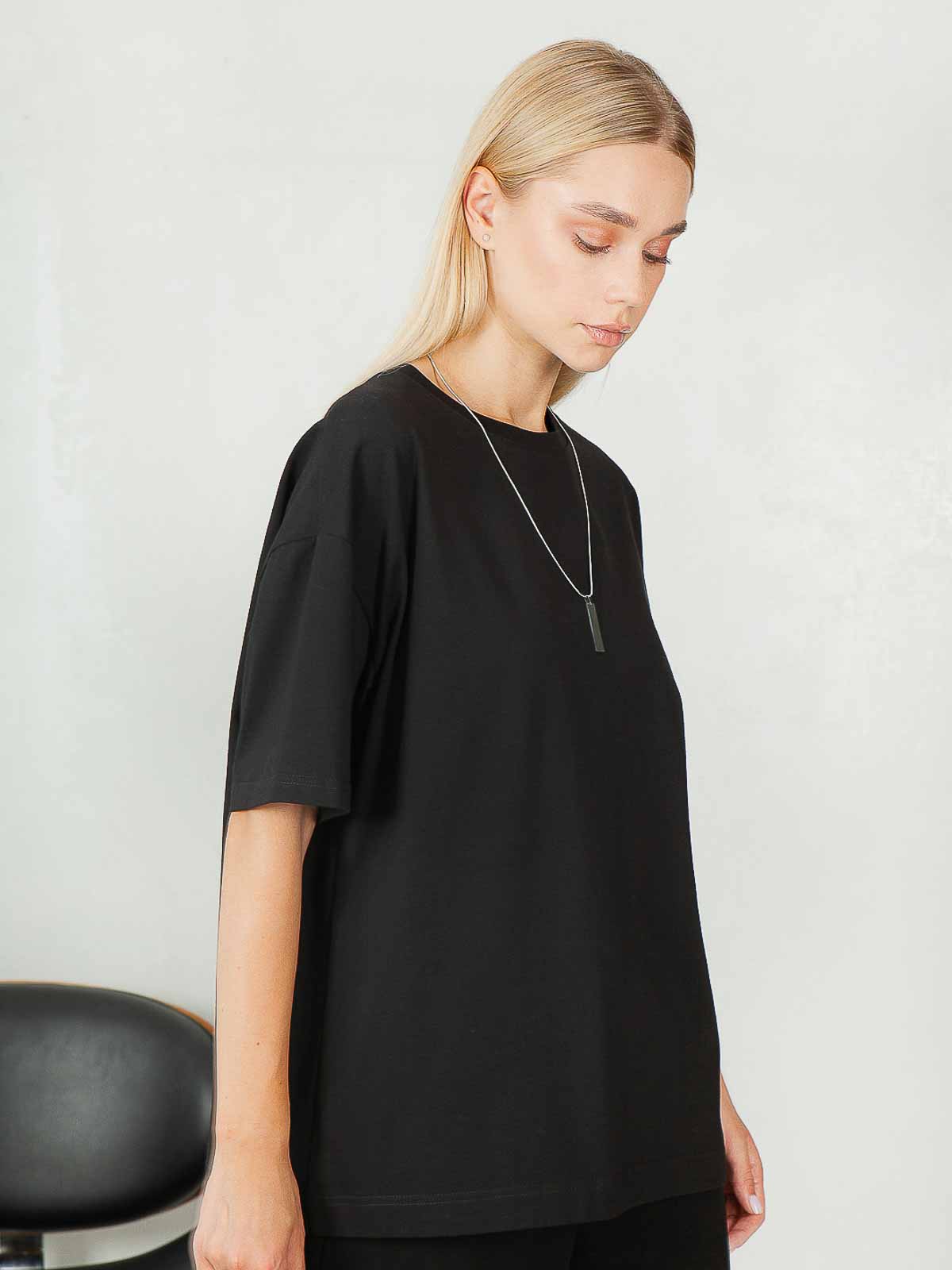 Картинка Футболка чорна